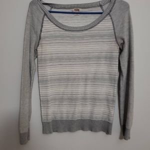 Gray sweater
